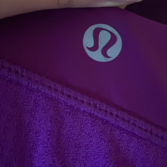 Lululemon - Picture 3 of 4